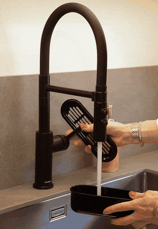Three-second loop showing the steamer going into an oven
